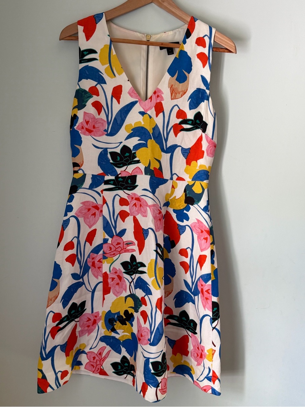 J.Crew Floral Linen Lyocell Fit & Flare Dress Size 4 Morning Floral V-Neck - Picture 1 of 8
